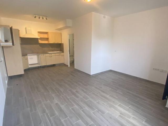 Location appartement 1 pièce, 28.60m², Le Bourget