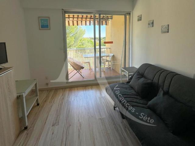 Location appartement 1 pièce, 28.79m², Sète