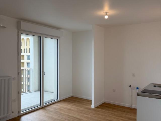 Location Appartement 1 pièce 28m²