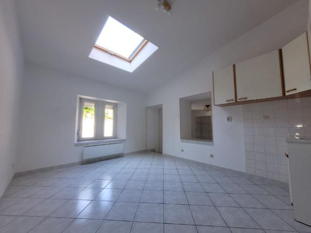 Location Appartement 1 pièce 28m²