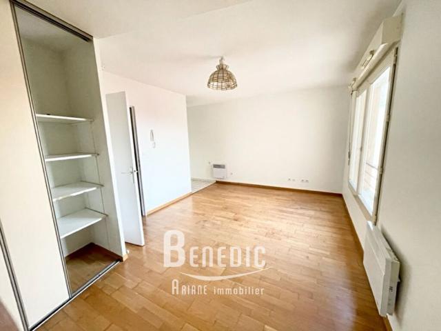 Location Appartement 1 pièce 28m²
