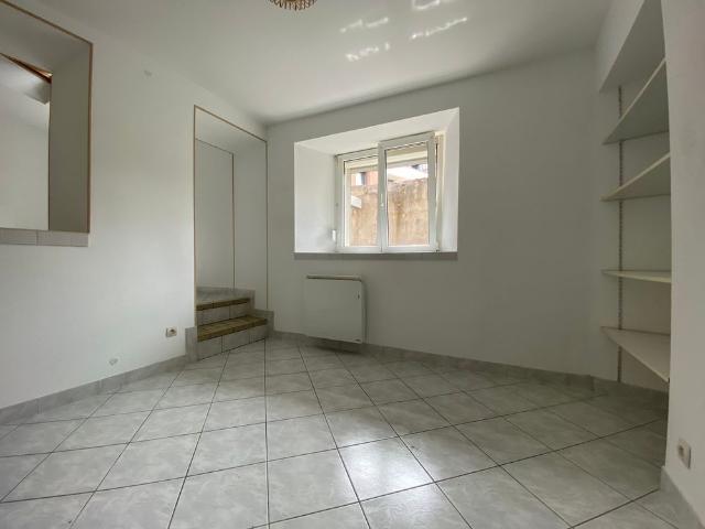 Location Appartement 1 pièce 28m²