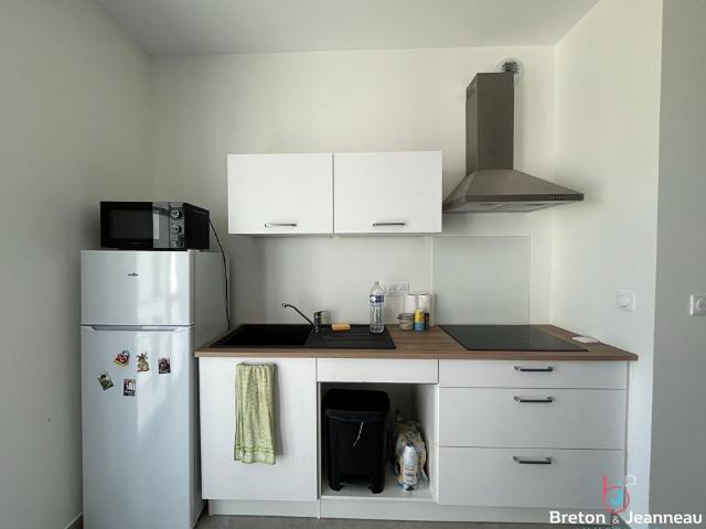 Location Appartement 1 pièce 28m²