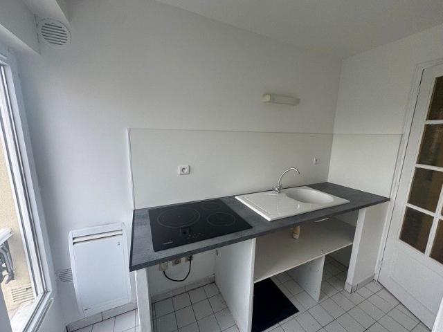 Location Appartement 1 pièce 28m²