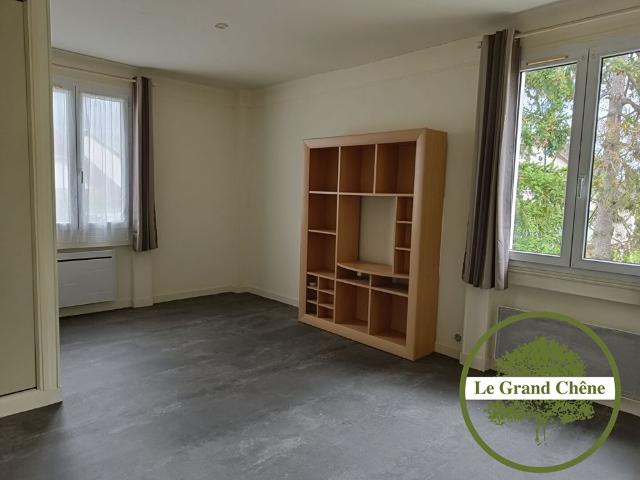 Location Appartement 1 pièce 28m²