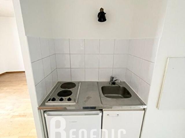 Location Appartement 1 pièce 28m²