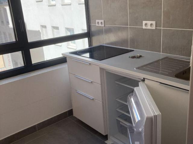 Location Appartement 1 pièce 28m²
