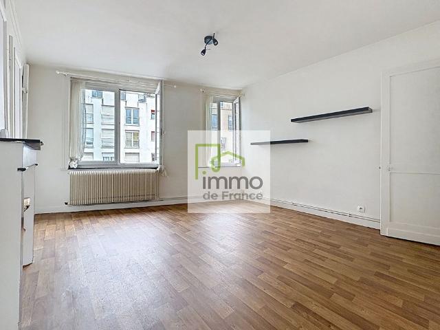 Location Appartement 1 pièce 28m²