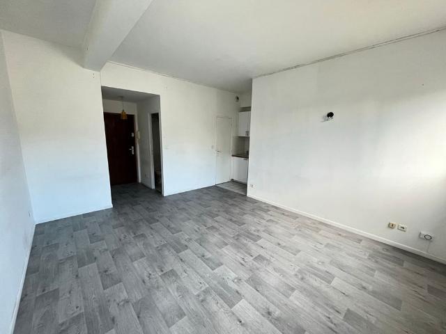 Location Appartement 1 pièce 28m²