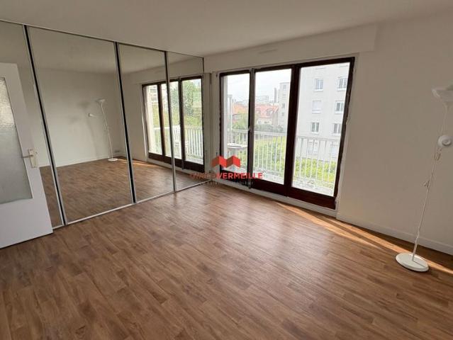 Location Appartement 1 pièce 28m²