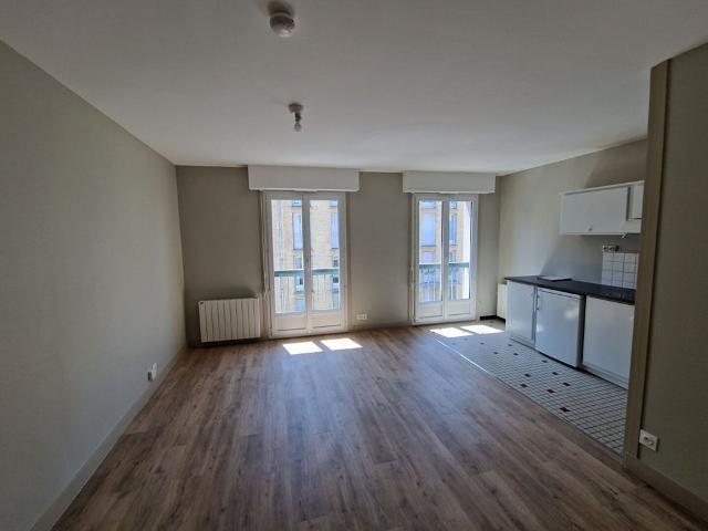 Location Appartement 1 pièce 28m²