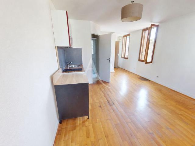 Location Appartement 1 pièce 28m²