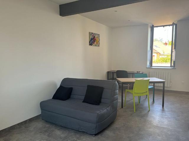 Location Appartement 1 pièce 28m²