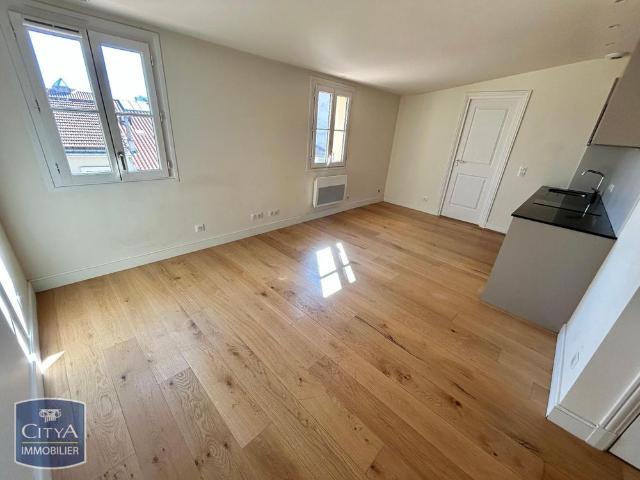 Location Appartement 1 pièce 28m² TOULON 83000