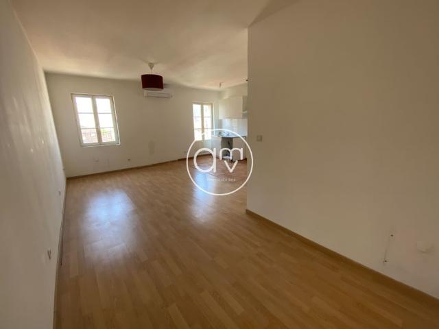 Location Appartement 1 pièce 28m² TOULON 83000