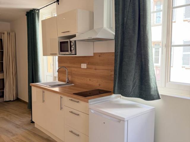 Location Appartement 1 pièce 28m² TOULON 83000