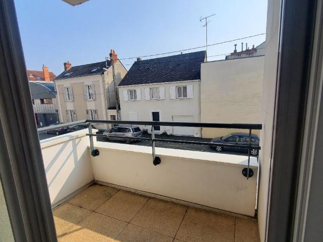Location Appartement 1 pièce 28m² ANGERS 49100