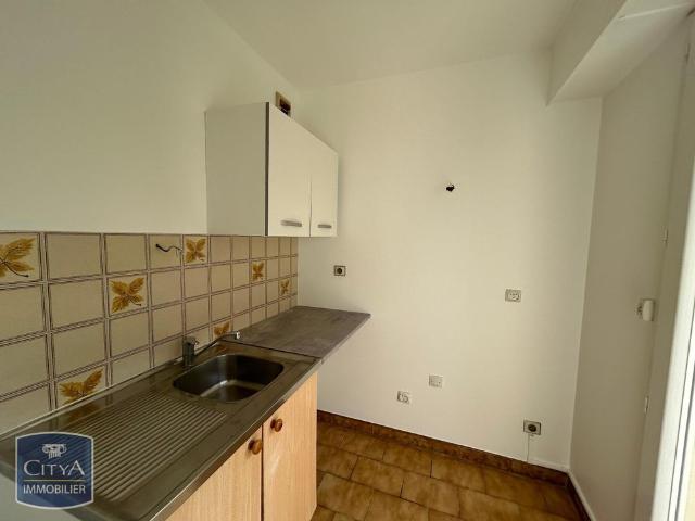 Location Appartement 1 pièce 28m² BEAUVAIS 60000