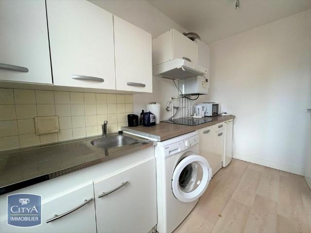 Location Appartement 1 pièce 28m² BORDEAUX 33000