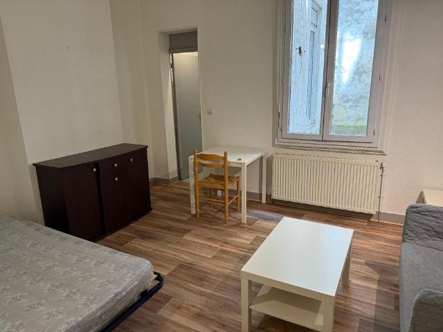 Location Appartement 1 pièce 28m² BORDEAUX 33800