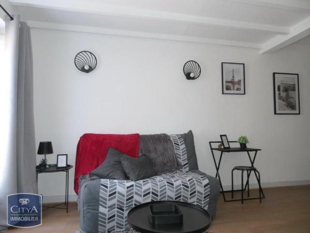Location Appartement 1 pièce 28m² CARCASSONNE 11000
