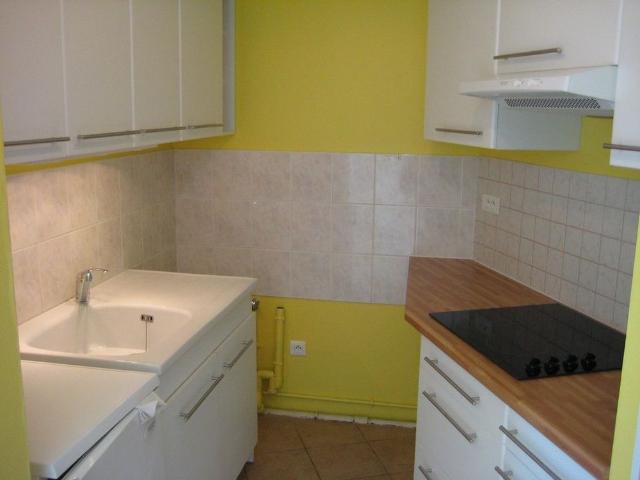 Location Appartement 1 pièce 28m² EPERNON 28230