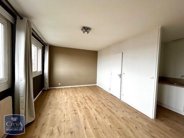 Location Appartement 1 pièce 28m² LILLE 59800