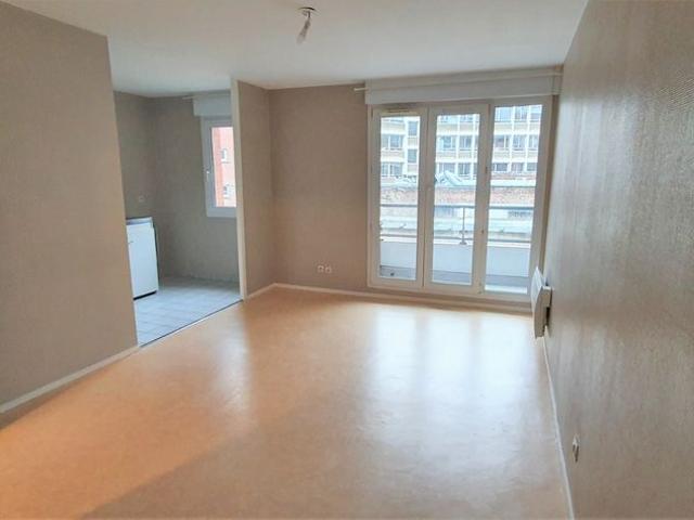 Location Appartement 1 pièce 28m² LILLE 59800