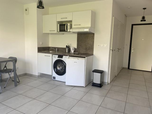 Location Appartement 1 pièce 28m² LYON 3ème