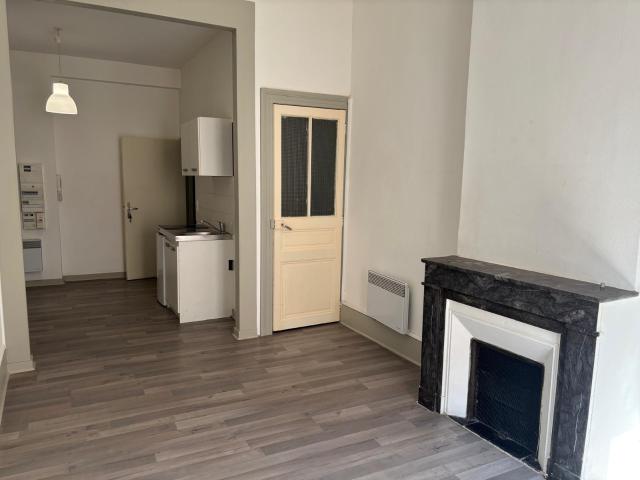Location Appartement 1 pièce 28m² MONTPELLIER 34000