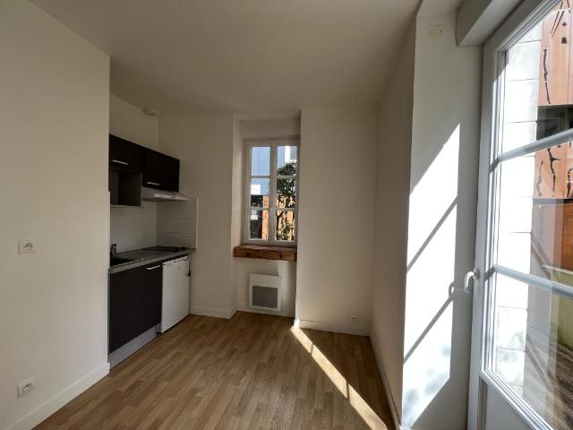 Location Appartement 1 pièce 28m² NANTES 44200
