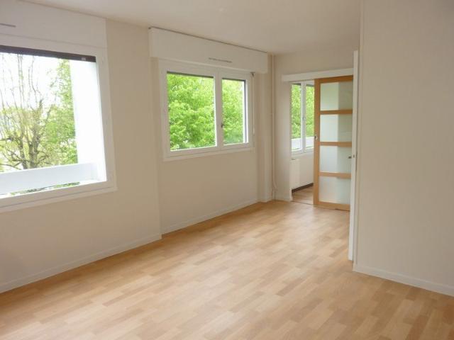 Location Appartement 1 pièce 28m² ORLEANS 45000