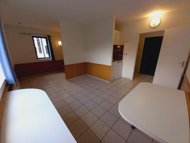 Location Appartement 1 pièce 28m² RODEZ 12000