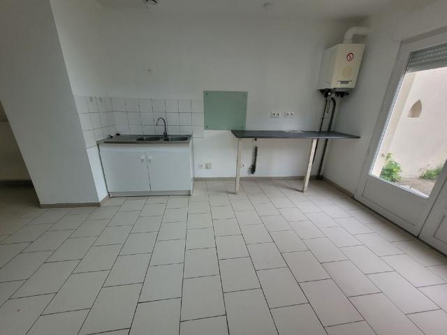 Location Appartement 1 pièce 28m² ST AMAND LES EAUX 59230