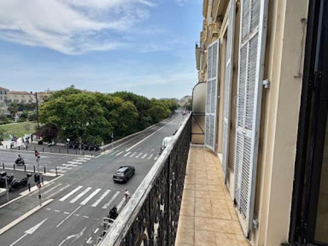 Location Appartement 1 pièce 29 m2 Nice