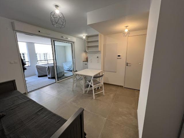 Location Appartement 1 pièce 29 m2 Bastia
