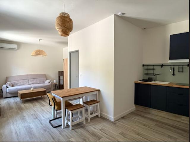Location Appartement 1 pièce 29.27 m2 Nimes