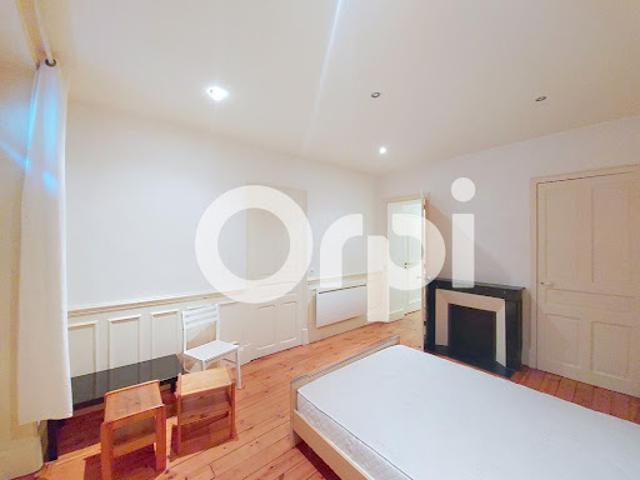 Location Appartement 1 pièce 29.3 m2 Saint Flour