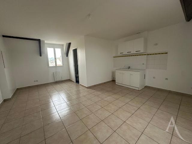 Location Appartement 1 pièce 29.4 m2 Soindres