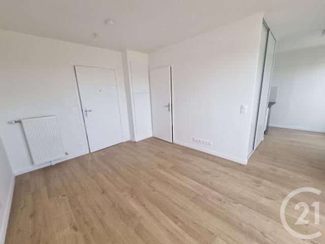 Location Appartement 1 pièce 29.5 m2 Sucy en Brie
