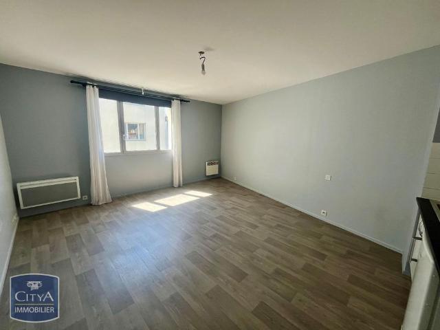 Location Appartement 1 pièce 29m² TOURS 37000