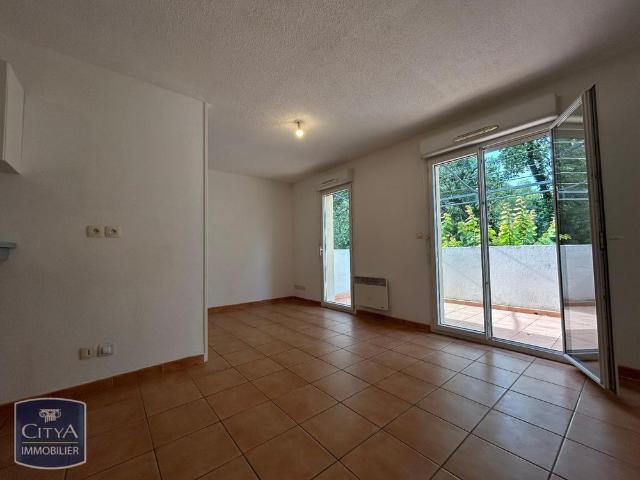 Location Appartement 1 pièce 29m² VEDENE 84270
