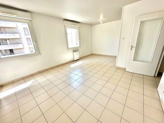 Location Appartement 1 pièce 29m² VILLEURBANNE 69100