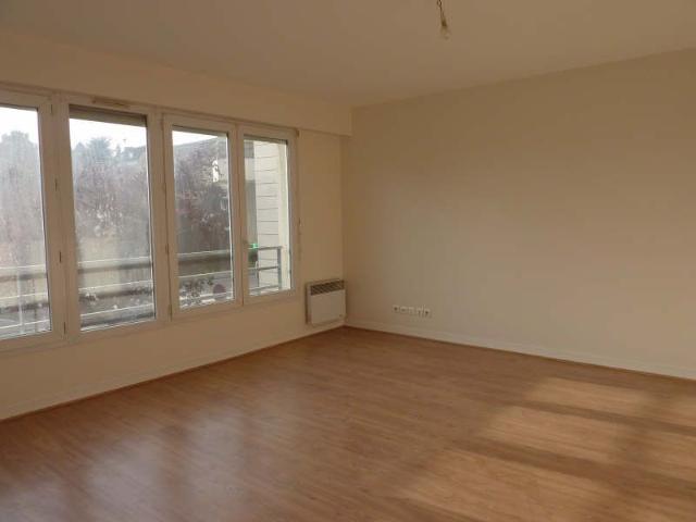 Location Appartement 1 pièce 29m² BOIS GUILLAUME 76230