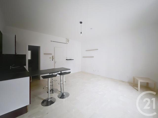 Location Appartement 1 pièce 29m² CLERMONT FERRAND 63000