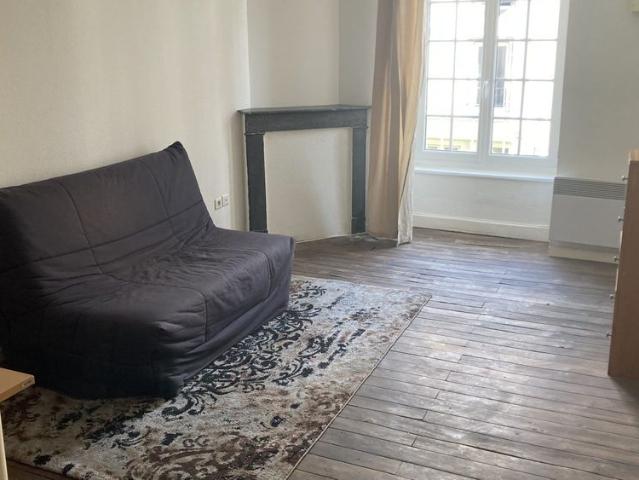 Location Appartement 1 pièce 29m² CLERMONT FERRAND 63000