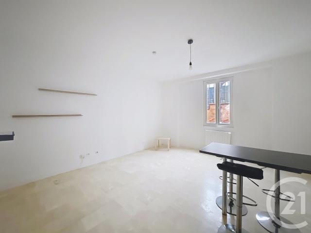 Location Appartement 1 pièce 29m² CLERMONT FERRAND 63000