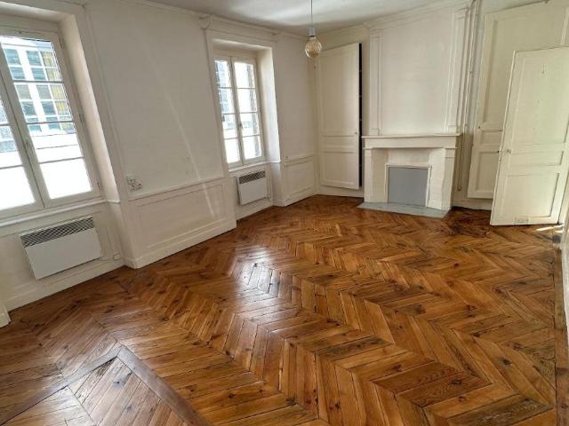 Location Appartement 1 pièce 29m² CLERMONT FERRAND 63000
