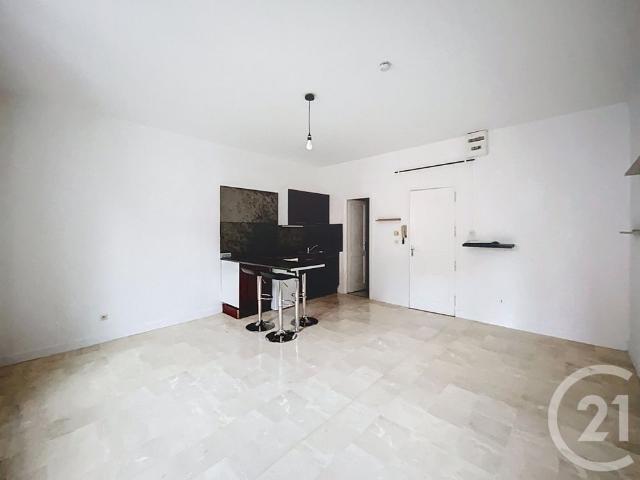 Location Appartement 1 pièce 29m² CLERMONT FERRAND 63000