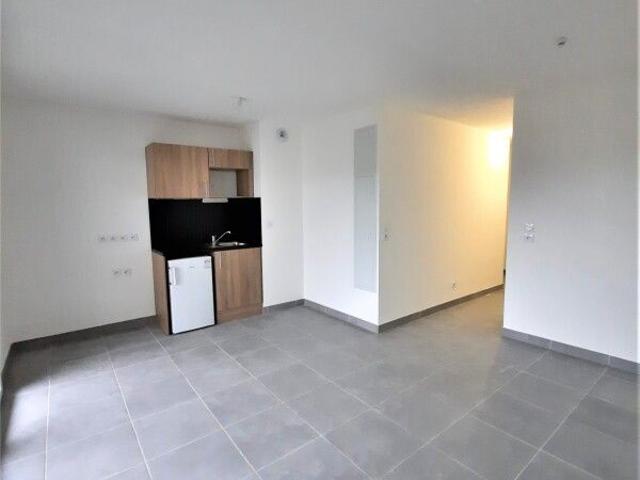 Location Appartement 1 pièce 29m² JUVIGNAC 34990